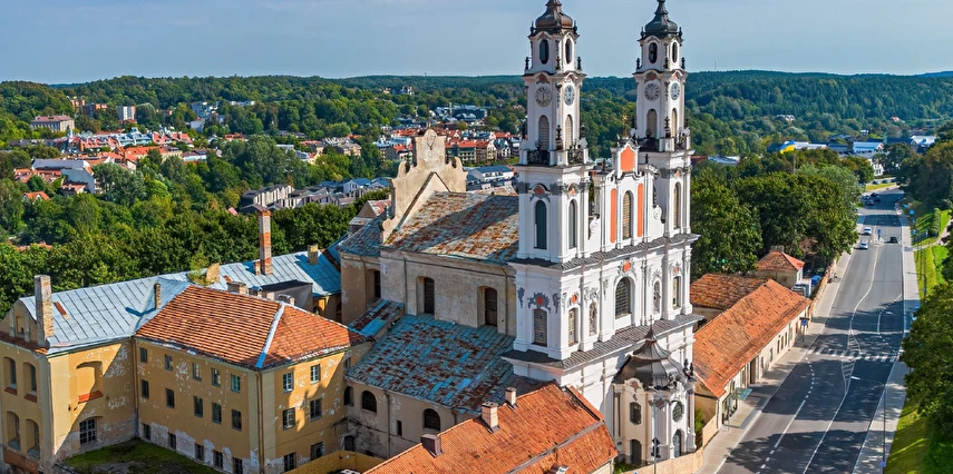 Baltık'dan Tuna'ya Orta Avrupa Litvanya Polonya Çekya Avusturya Slovakya Macaristan Turu Thy ile 7 Gece 8 Gün VNO-BUD