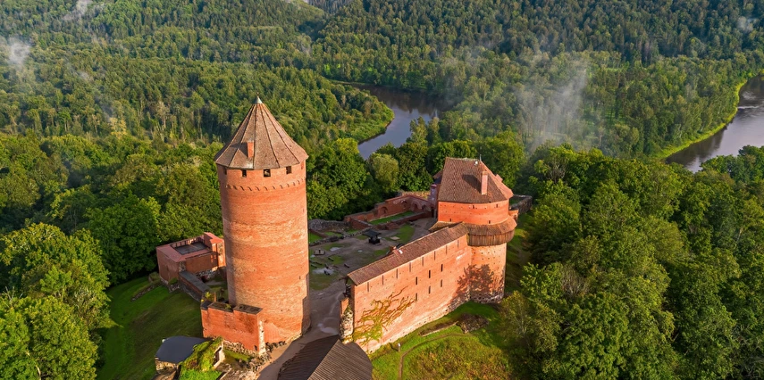 Baltıklar'da 2 Ülke Turu Riga & Tallinn THY ile Yılbaşı Özel 3 Gece 4 Gün (Rıx-tll)