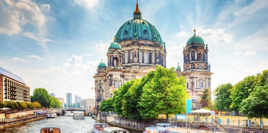 Berlin Turu Kurban Bayramı Özel Ajet Havayolları İle 4 Gece 5 Gün