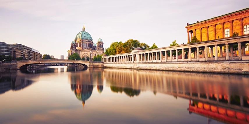 Berlin Turu Kurban Bayramı Özel Ajet Havayolları İle 4 Gece 5 Gün