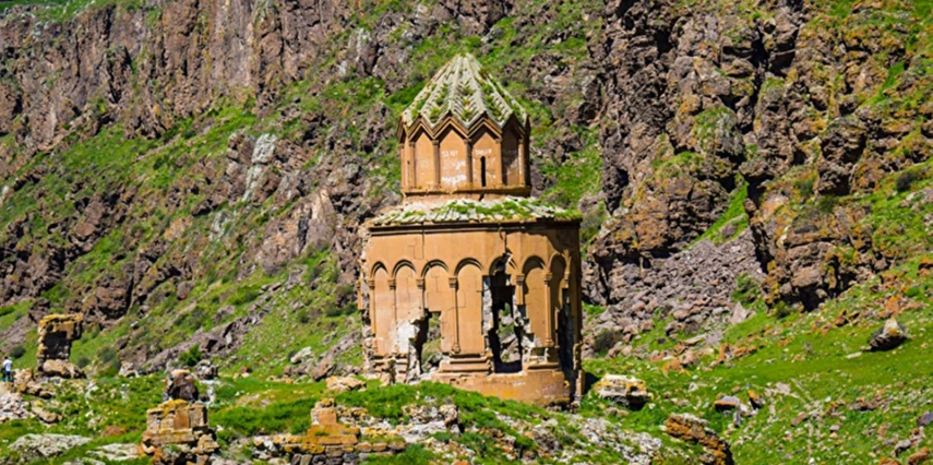 Blue And More Travel Özel Uçaklı Doğu Anadolu İncileri Turu Pegasus ile / 5 Gece Otel Konaklaması