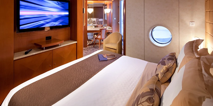 Celebrity Silhouette ile Batı Karayipler 23 Ocak Hareketli