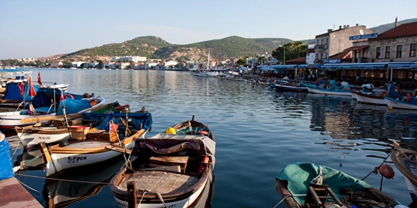 Çeşme Alaçatı Ilıca Sığacık Foça Dikili Turu Yüzme Molalı 1 Gece Otel Konaklaması