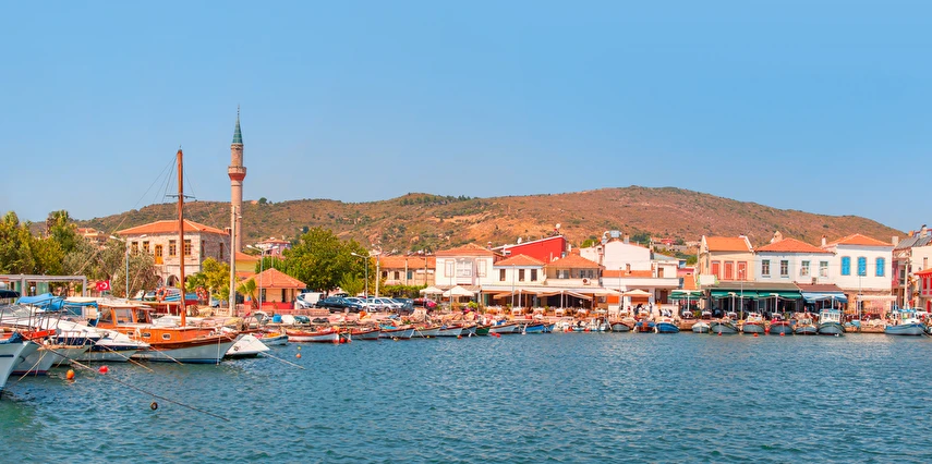 Çeşme Alaçatı Ot Festivali ve Urla Enginar Festivali Turu / 1 Gece Otel Konaklaması İstanbul Bursa Çıkışlı