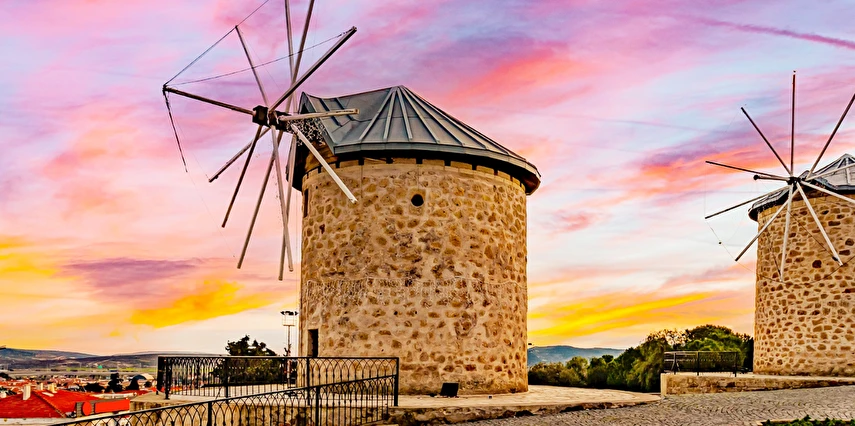 Çeşme Alaçatı Ot Festivali ve Urla Enginar Festivali Turu / 2 Gece Otel Konaklaması İstanbul Bursa Çıkışlı