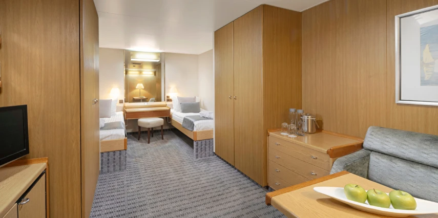  Çeşme Hareketli Selectum Blu Sapphire ile Yunan Adaları *Kapıda Vizeli* 4 Gece 5 Gün - 28 Haziran 2026 (TCR001)