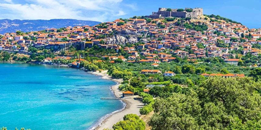 Dikili Hareketli Feribot ile Midilli Adası Turu 2 Gece 3 Gün 