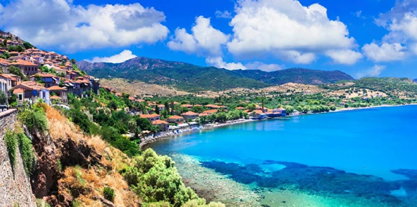 Dikili Hareketli Feribot ile Midilli Adası Turu 3 Gece 4 Gün 