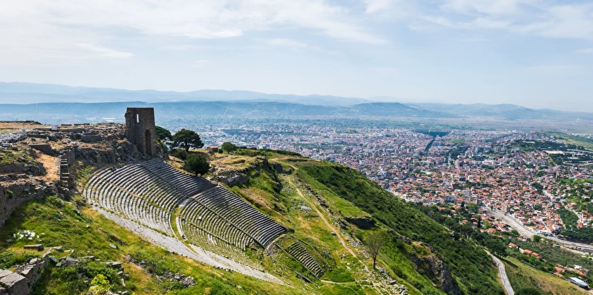 Foça Bergama Işıklı Göl Clandras Köprüsü Kuladokya Turu / / 1 Gece Otel Konaklaması İstanbul Bursa Çıkışlı