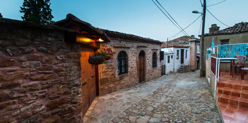 Gökçeada Bozcaada Turu Yaz Dönemi Yüzme Molalı / 1 Gece Otel Konaklaması