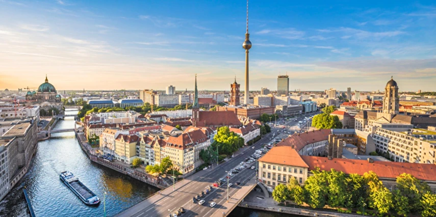 Hamburg'dan Berlin'e Kuzey Avrupa Turu Yaz Dönemi Ajet ile 3 Gece 4 Gün 2027