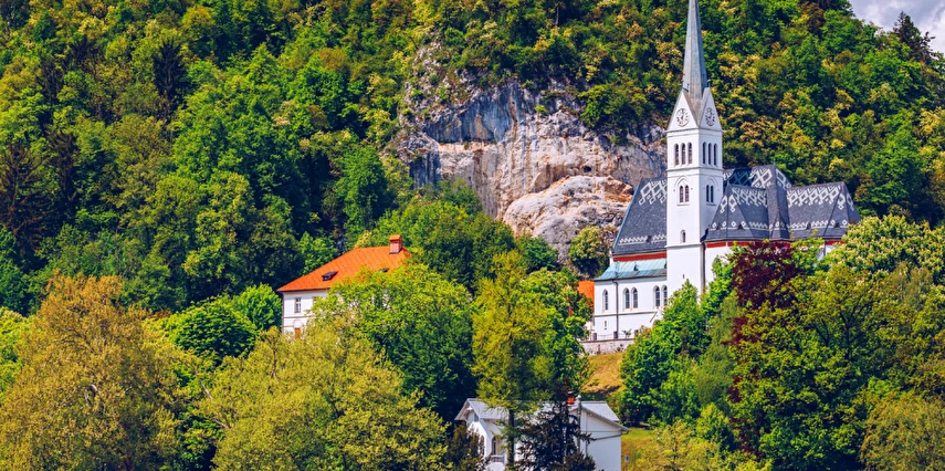 İki Ülke Tek Senfoni İsviçre ve Fransa Turu Ajet ile 4 Gece 5 Gün BSL-GVA