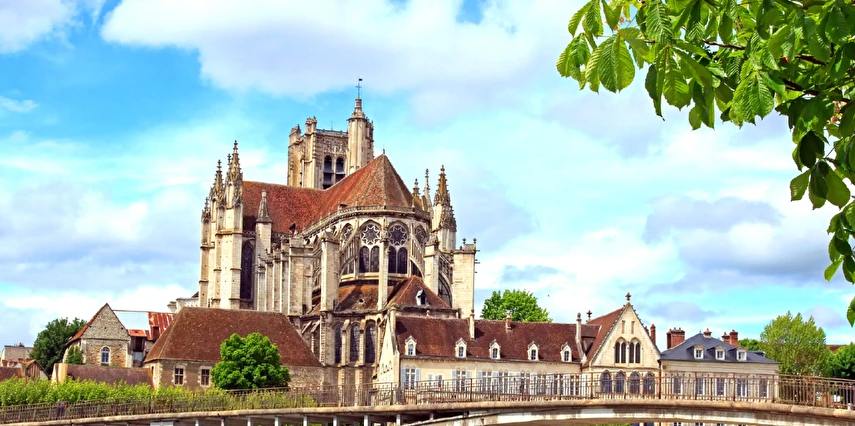 İki Ülke Tek Senfoni İsviçre ve Fransa Turu Ajet ile 4 Gece 5 Gün BSL-GVA