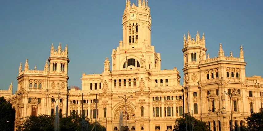 İspanya ve Endülüs İkonları Turu Pegasus Havayolları ile 7 Gece 8 Gün (BCN-MAD) IS001