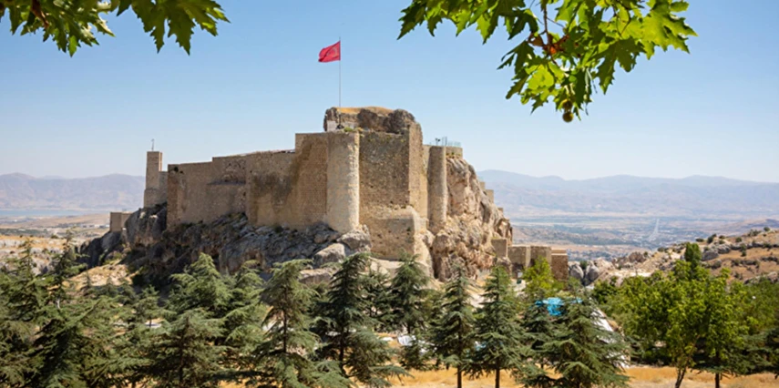 İzmir Uşak Afyon Çıkışlı Doğu Anadolu İncileri Turu / 5 Gece Otel Konaklaması