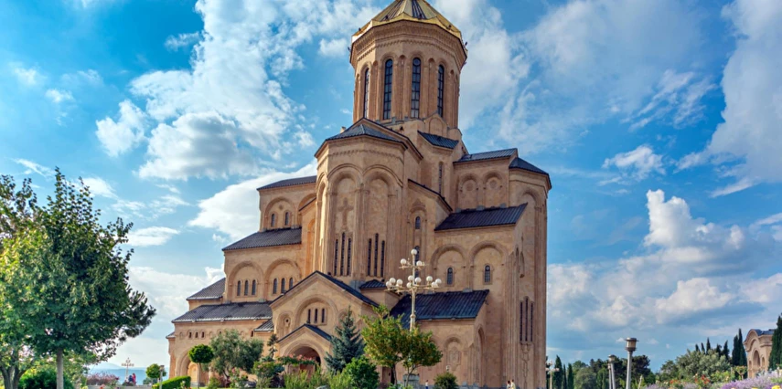 İzmir Uşak Afyon Çıkışlı Yeşil Karadeniz Yaylalar ve Batum Turu (Batum Turu Dahil) / 5 Gece Otel Konaklaması