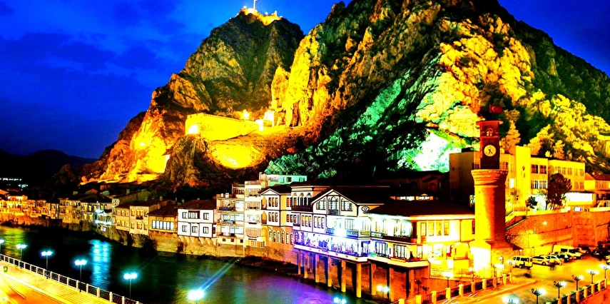 İzmir Uşak Afyon Çıkışlı Yeşil Karadeniz Yaylalar ve Batum Turu (Batum Turu Dahil) / 5 Gece Otel Konaklaması