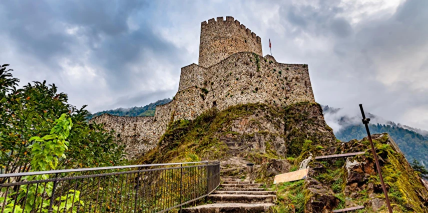 İzmir Uşak Afyon Çıkışlı Yeşil Karadeniz Yaylalar ve Batum Turu (Batum Turu Dahil) / 5 Gece Otel Konaklaması