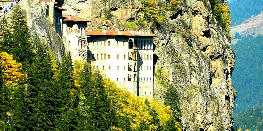 İzmir Uşak Afyon Çıkışlı Yeşil Karadeniz Yaylalar ve Batum Turu (Batum Turu Dahil) / 5 Gece Otel Konaklaması