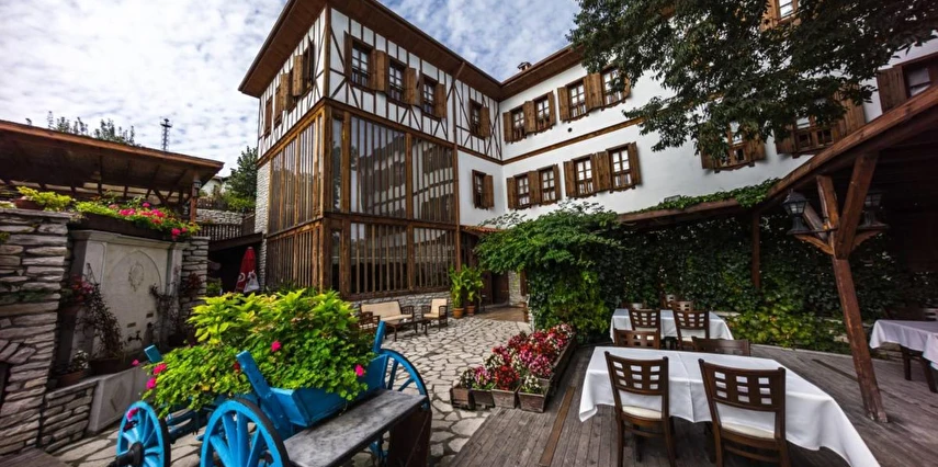 Kasım Ara Tatil Özel Safranbolu Amasra Abant Turu / 1 Gece Otel Konaklaması