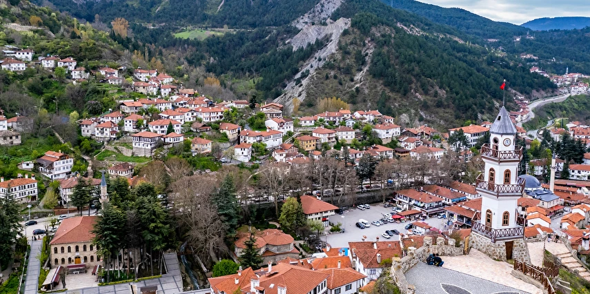 Kasım Ara Tatil Özel Yedigöller Göynük Mudurnu Aladağlar Abant Turu / 1 Gece Otel Konaklaması