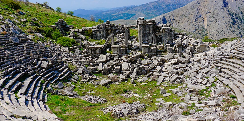 Kurban Bayramı Özel Lavanta Bahçeleri Salda Gölü Sagalassos ve Pamukkale Turu / 1 Gece Otel Konaklaması