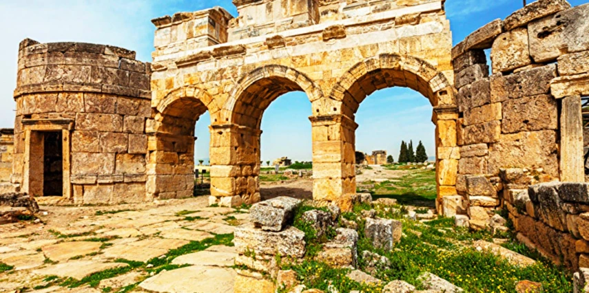 Kuşadası Çeşme Pamukkale Turu / 2 Gece Otel Konaklaması İstanbul Bursa Çıkışlı (Yaz Dönemi)