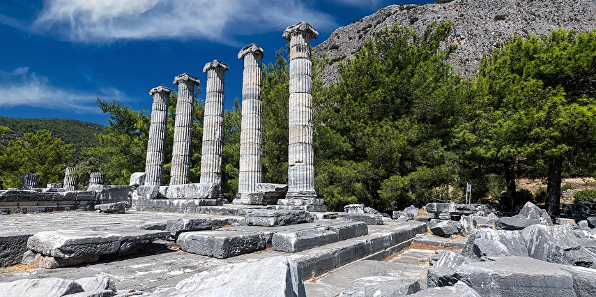 Kuşadası Çıkışlı Feribot ile Samos Turu 3 Gece 4 Gün (JC001)