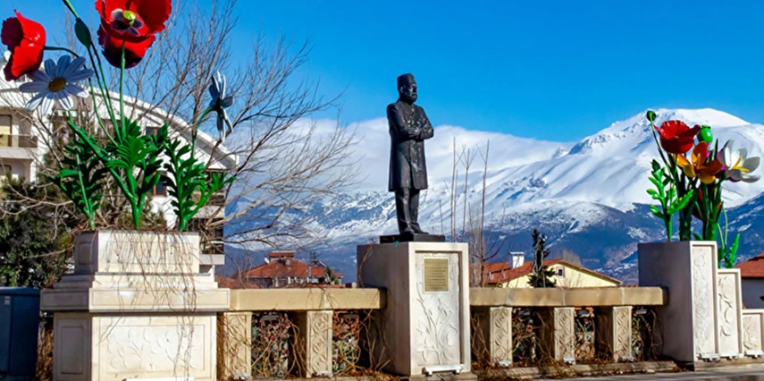 Lavanta Bahçeleri Salda Gölü Sagalassos ve Pamukkale Turu / 1 Gece Otel Konaklaması