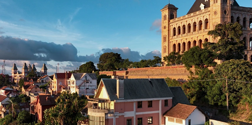 Madagaskar Seyşeller Turu Emirates Havayolları ile 8 Gece 10 Gün (EJ001)