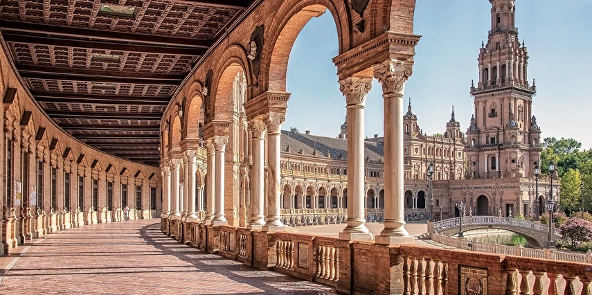 Noel Pazarları Endülüs Turu Sevilla & Malaga & Granada Ajet Havayolları ile 4 Gece 5 Gün (Abc-abc)