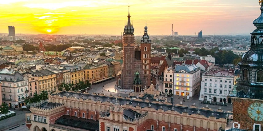 Orta Avrupa Beşlisi Polonya Çekya Avusturya Slovakya Macaristan Turu Thy İle 7 Gece 8 Gün WAW-BUD