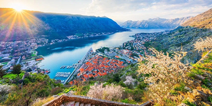 Otobüs ile Balkan Masalı Turu 7 Gece 9 Gün