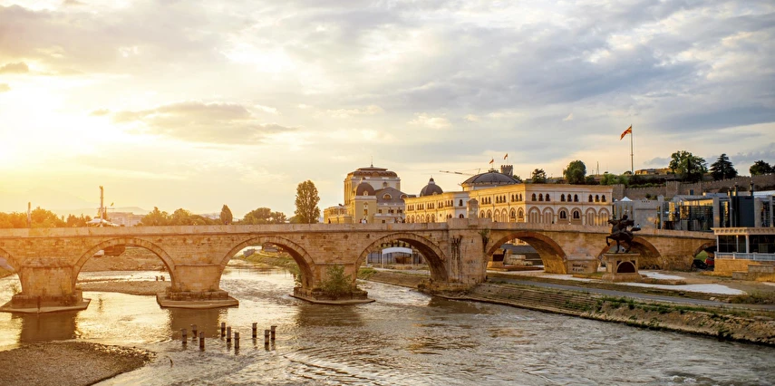 Otobüs İle Balkan Üçgeni Turu Çevre Gezileri Dahil 2026