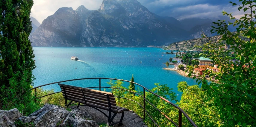 Otobüs ile Büyük İtalya ve Yunanistan Masalı Turu 7 Gece 9 Gün