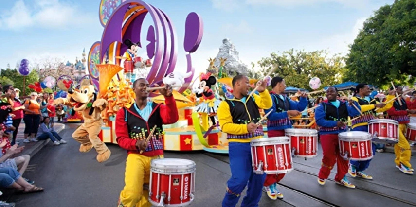 Paris Disneyland Turu Pegasus ile 4 Gece 5 Gün Sabah Gidiş Akşam Dönüş ORY - ORY (IS001)