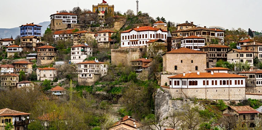 Safranbolu Safran Çiçeği Hasadı Amasra Turu / 1 Gece Otel Konaklaması