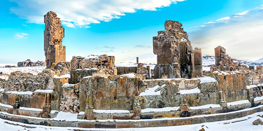 Sevgililer Günü Özel Antalya Çıkışlı Uçak & Doğu Ekspresi ile Van Kars Erzurum Turu / 3 Gece Otel Konaklaması