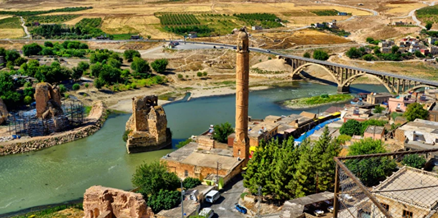 Sevgililer Günü Özel İzmir Çıkışlı Uçaklı Mardin Urfa Göbeklitepe Gaziantep Turu / 2 Gece Otel Konaklaması