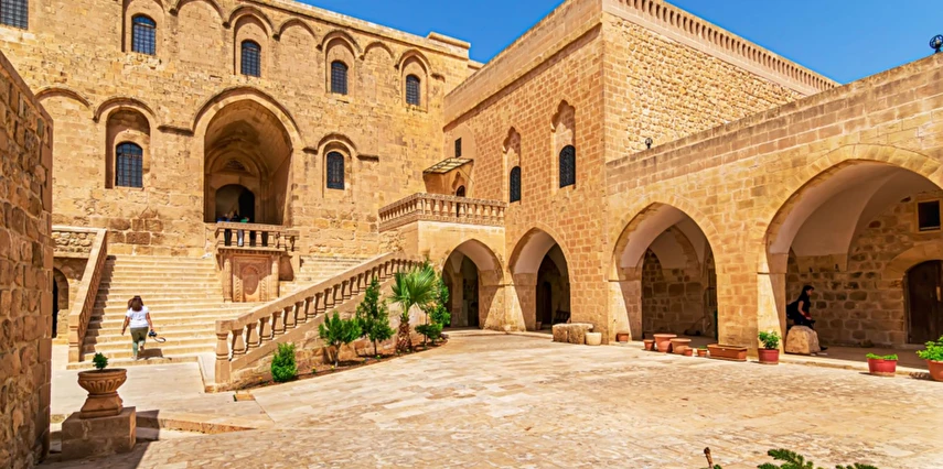 Sevgililer Günü Özel Uçaklı Mardin Urfa Göbeklitepe Gaziantep Turu Ajet ile / 2 Gece Otel Konaklaması