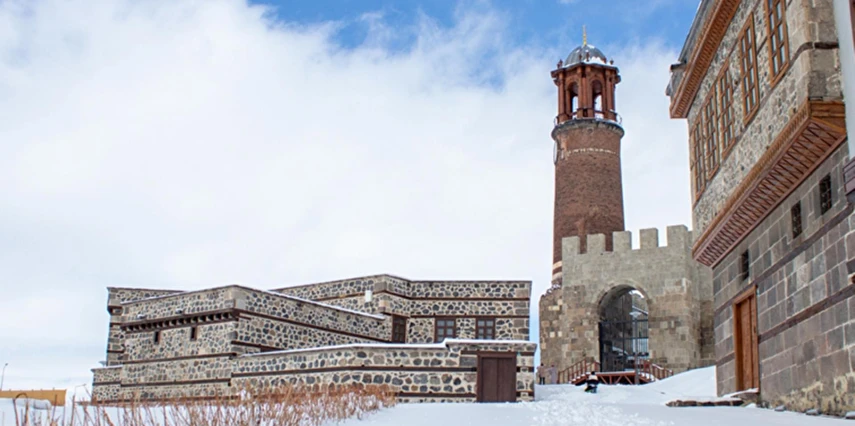 Sömestir Özel Ankara Çıkışlı Uçak & Doğu Ekspresi ile Van Kars Erzurum Turu Ajet ile / 3 Gece Otel Konaklaması