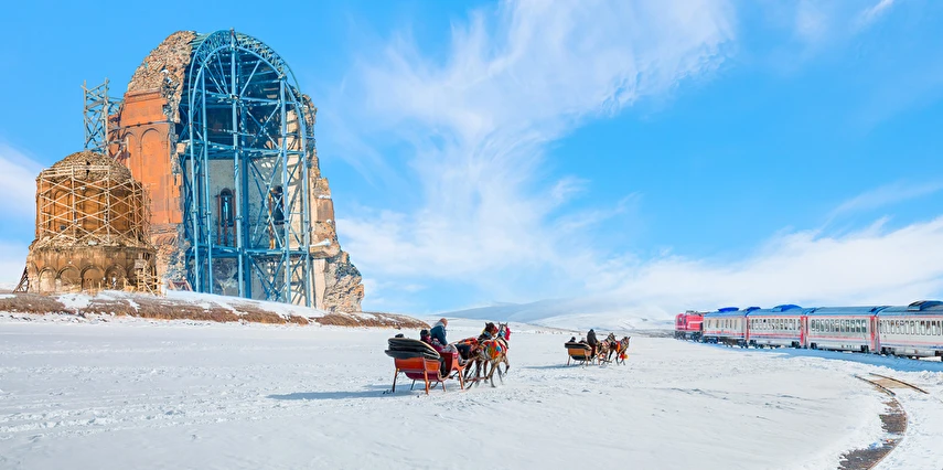 Sömestir Özel Antalya Çıkışlı Uçak & Doğu Ekspresi ile Van Kars Erzurum Turu / 3 Gece Otel Konaklaması