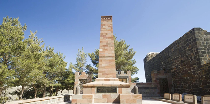 Sömestir Özel İzmir Çıkışlı Uçak & Doğu Ekspresi ile Van Kars Erzurum Turu Sun Express ile / 3 Gece Otel Konaklaması