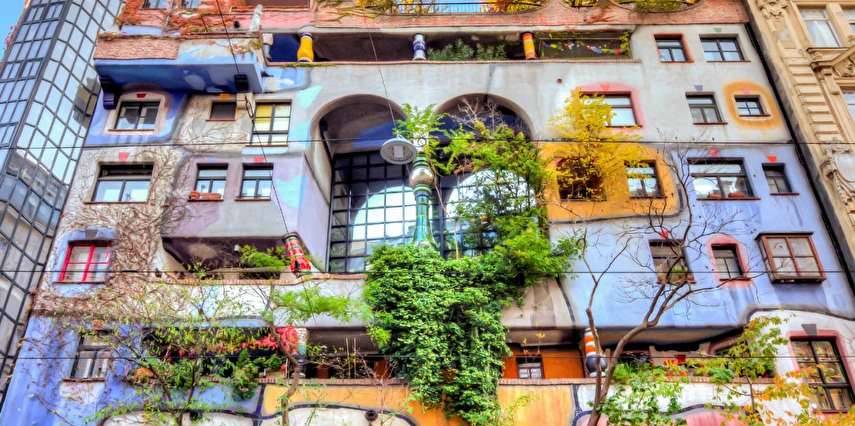 Tuna'nın Üç Başkenti Avusturya Slovakya Macaristan Turu Ajet ile 4 Gece 5 Gün VIE-BUD