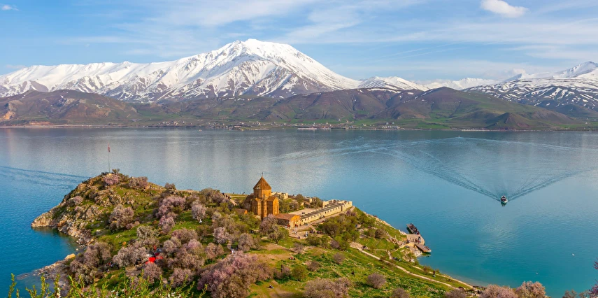 Uçaklı Botan'dan Cilo'ya Hakkari Turu Thy İle / 3 Gece Otel Konaklaması
