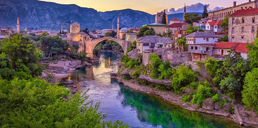 Uçaklı İzmir Hareketli Vizesiz Balkan Masalı Turu Ajet Havayolları ile 7 Gece 8 Gün