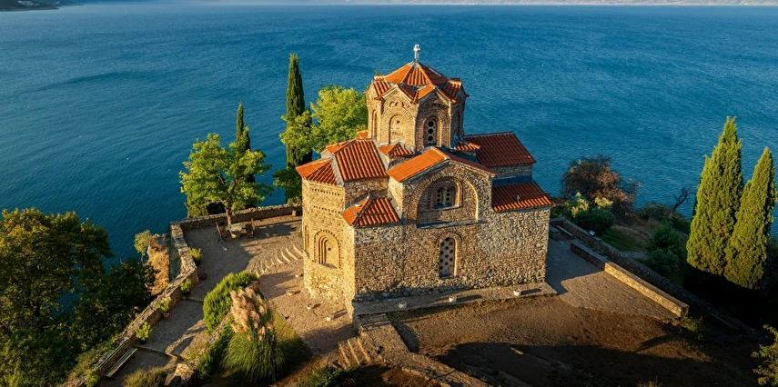 Uçaklı İzmir Hareketli Vizesiz Balkan Masalı Turu Ajet Havayolları ile 7 Gece 8 Gün