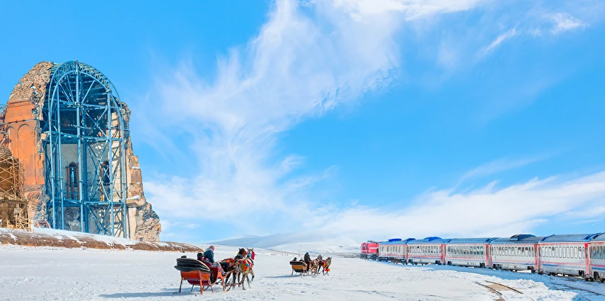Yılbaşı Özel Turistik Doğu Ekspresi ile Kars Erzurum Turu / 1 Gece Otel 2 Gece Tren Konaklaması (Kars - Ankara Yönü)