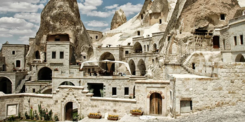 Yılbaşı Özel Uçaklı Kapadokya Turu Ajet Hy ile / 2 Gece Otel Konaklaması