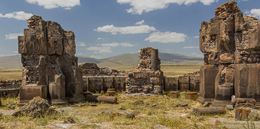 Yüksek Hızlı Tren ile Doğu Anadolu (Sivas Divriği Kemaliye Elazığ Tunceli Erzincan) Turu / 4 Gece Otel Konaklaması